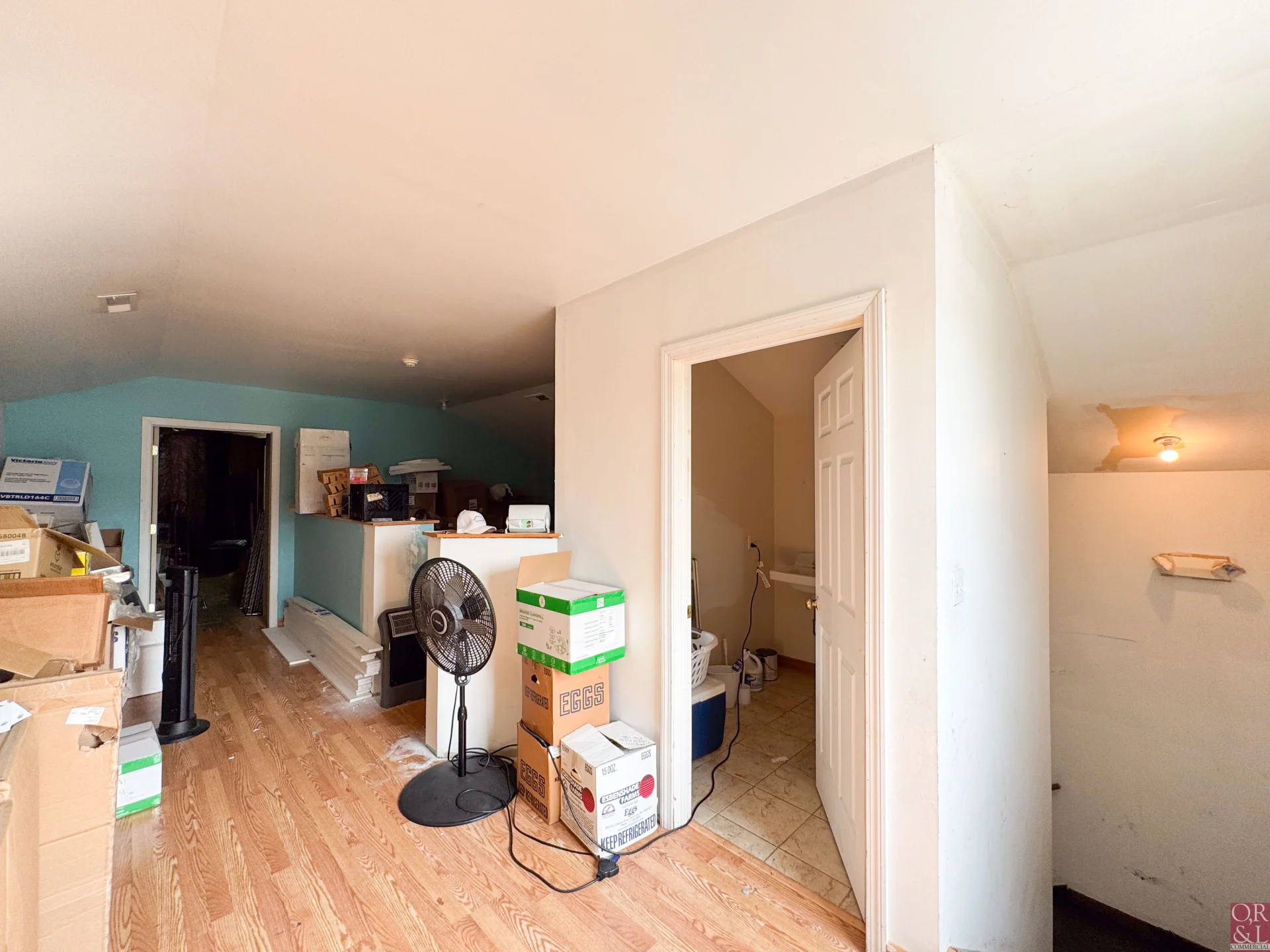 1320 E Main   Meriden 49.webp
